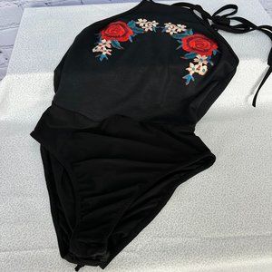 Boohoo Women's Embroidered Floral Halter‎ Bodysuit, Size 2, Black